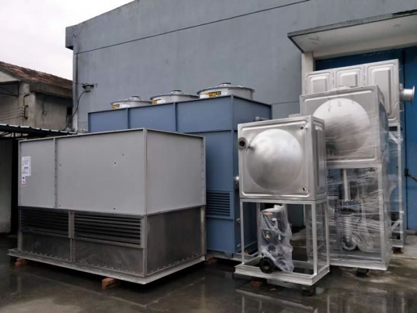 闭式冷却塔补以及水箱